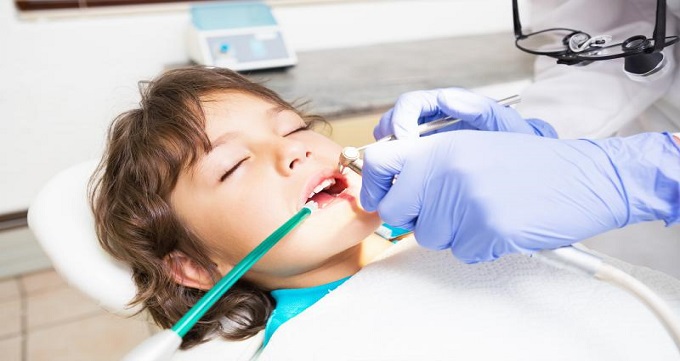 بهترین متخصص دندانپزشکی اطفال در اسلامشهر کیست؟