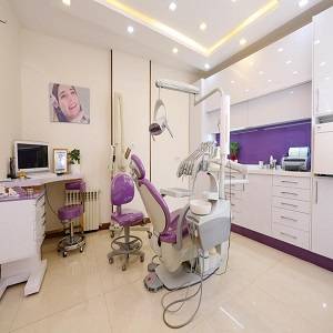 کلینیک دندانپزشکی دکتر حسین اسمعیلی طاهری