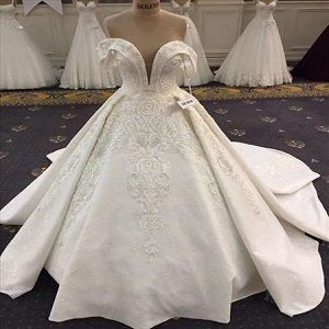 مزون لباس عروس پریا